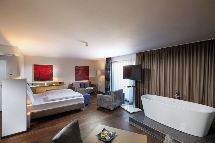 Room 22 of 110