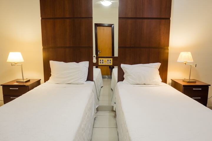 Room 5 of 114