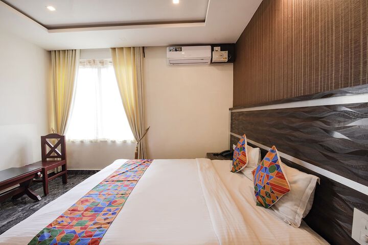 Room 11 of 29
