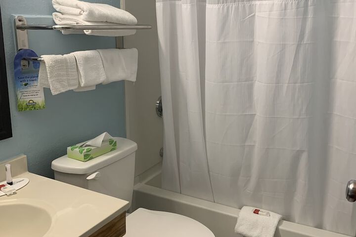 Room 14 of 17