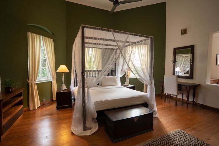 Room 2 of 21