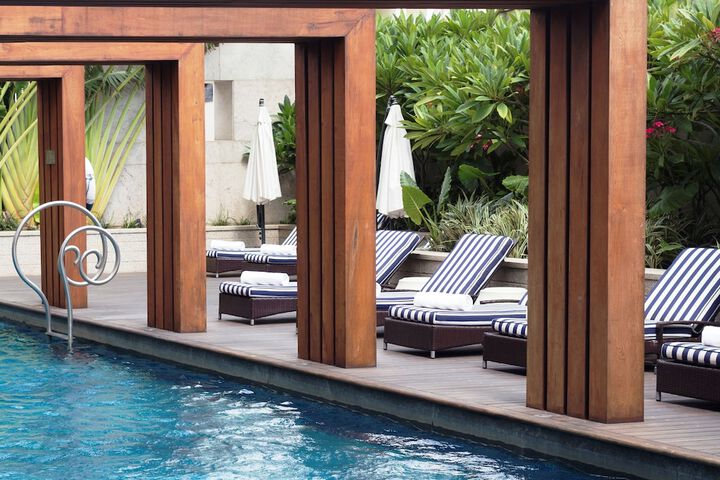 Pool 70 of 144