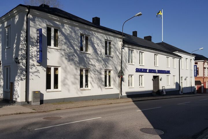Hotel 37 of 39