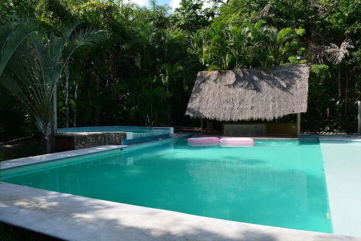 Pool 11 of 35