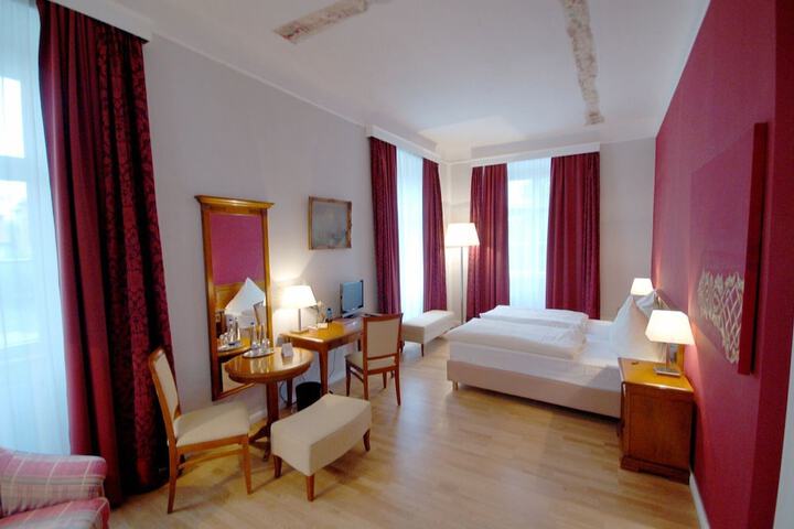 Room 8 of 55