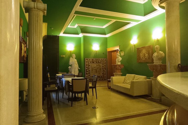 Hotel Interior 13 of 46