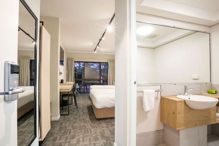 Room 15 of 51