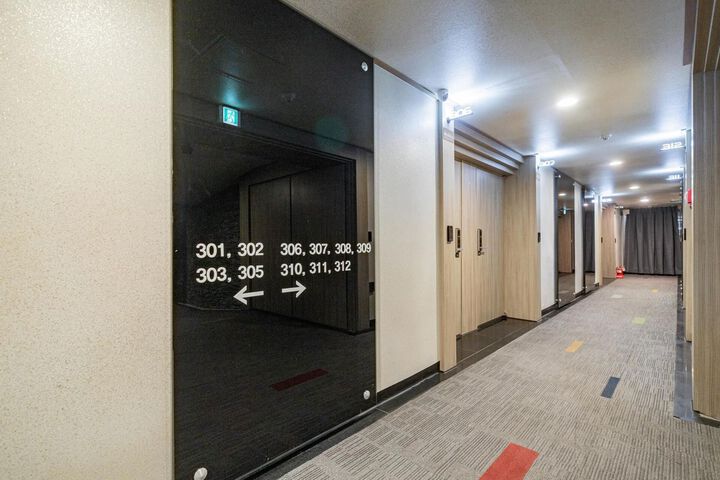 Hotel Interior 11 of 105