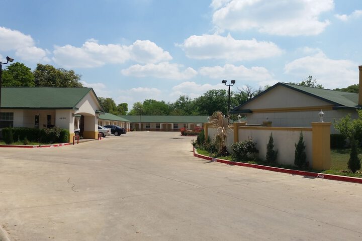 Property Grounds 21 of 27