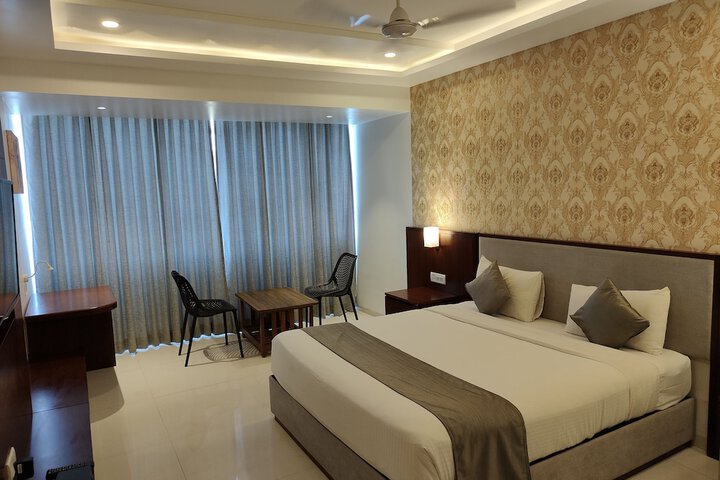 Room 6 of 29