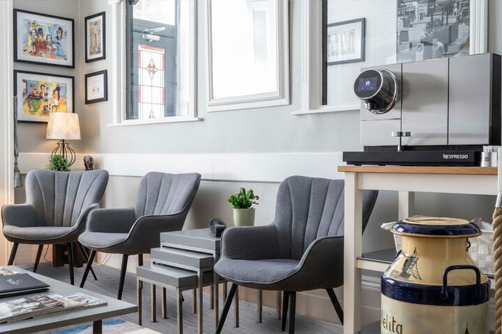 Breakfast area