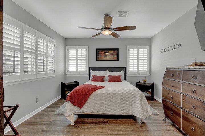 Room 12 of 41