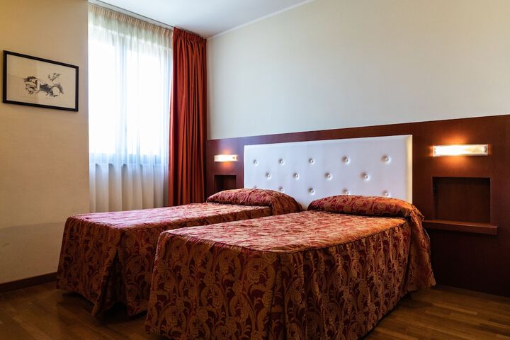 Room 8 of 55