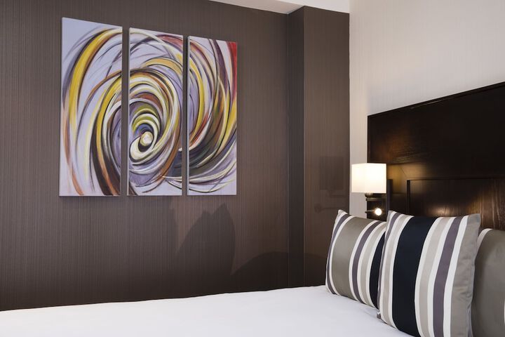 Room 15 of 35