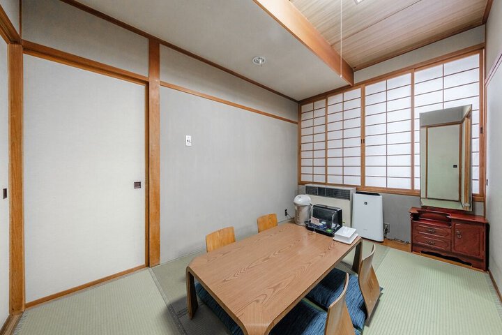 Room 85 of 139