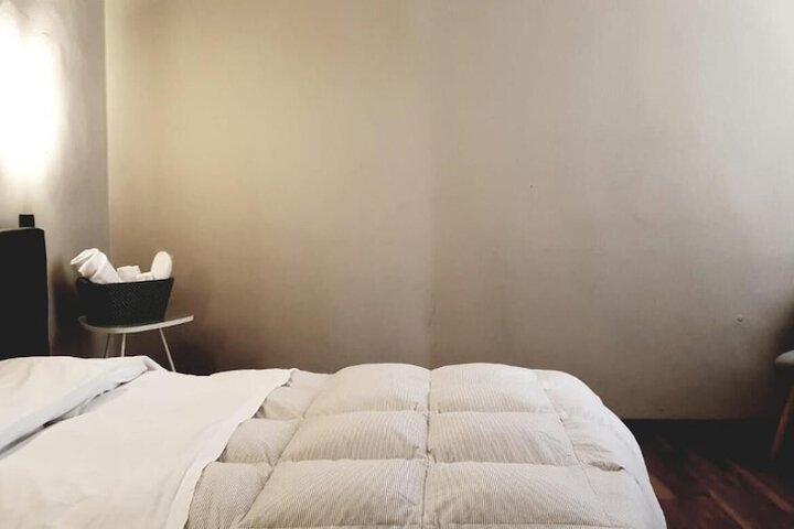 Room 17 of 47