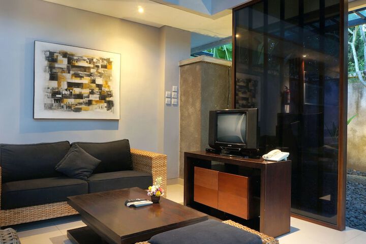 Room 15 of 49