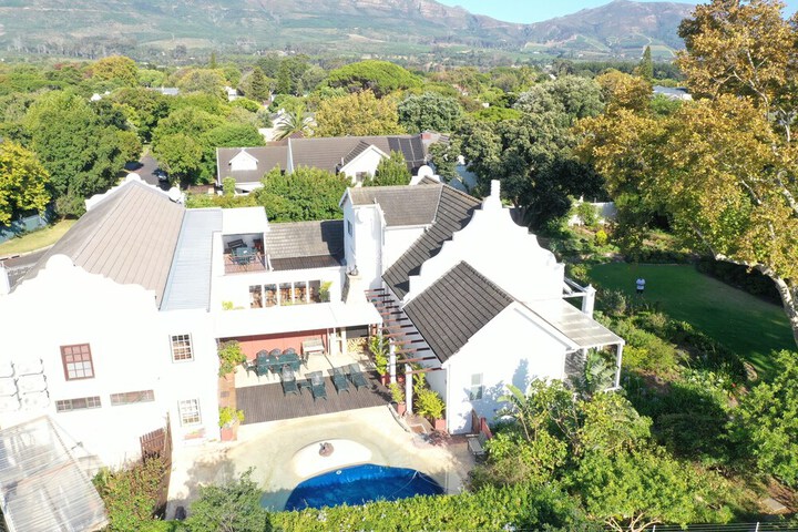 Elephants Eye Lodge in Cape Town