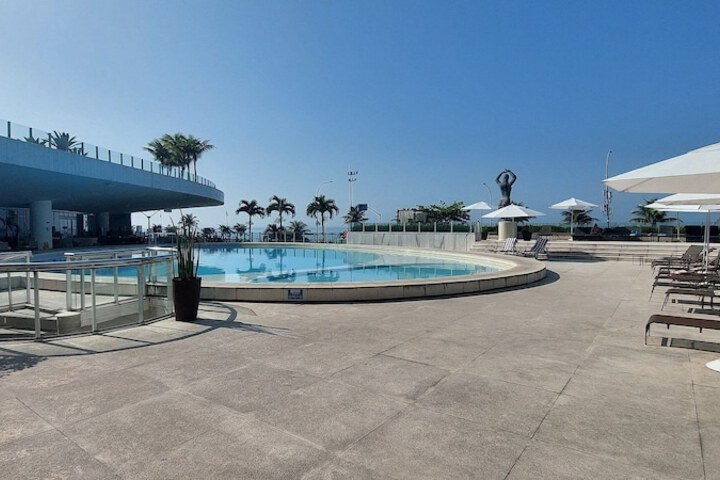 Pool 25 of 73