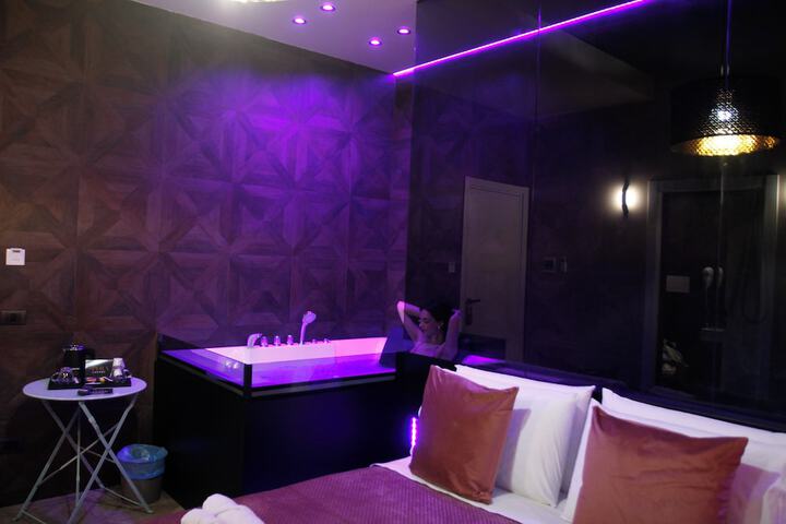 Room 58 of 183