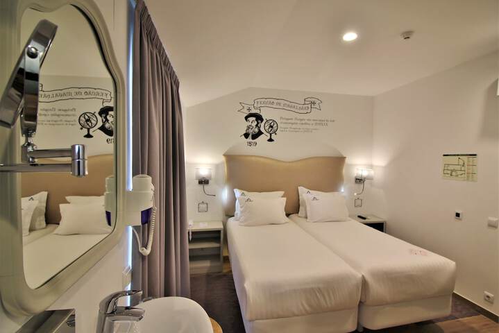 Room 10 of 53