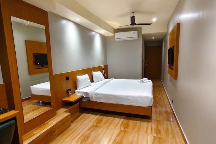 Room 53 of 88