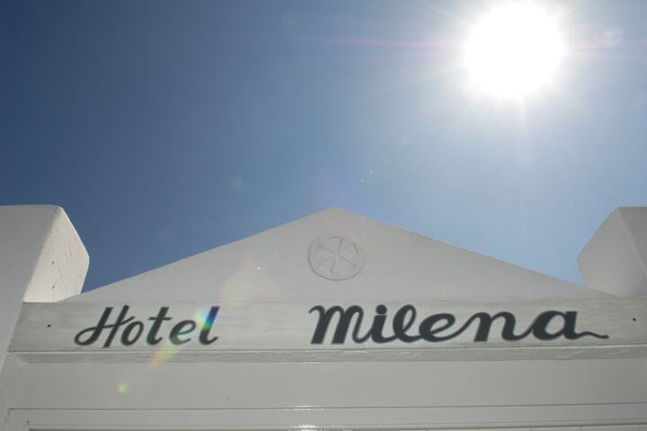 Hotel 43 of 44