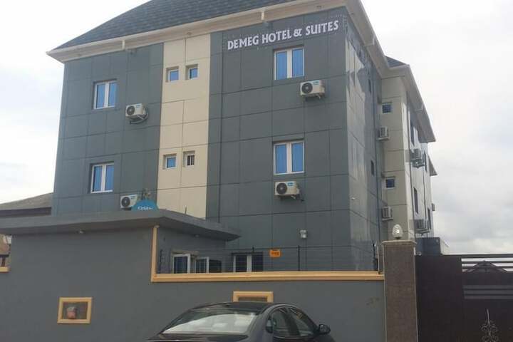 Demeg Hotel & Suites