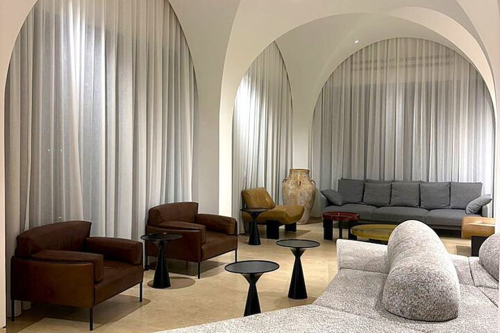 Hotel Interior 7 of 117