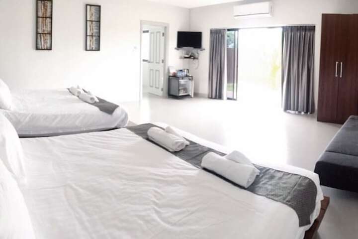 Room 5 of 36