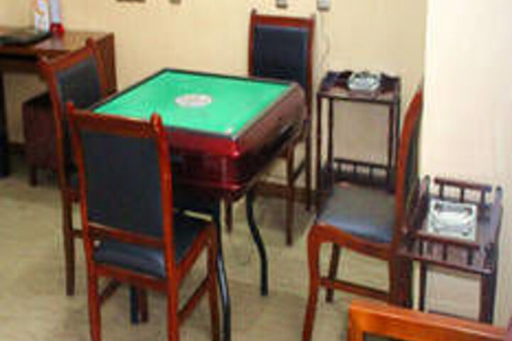 Room 11 of 50