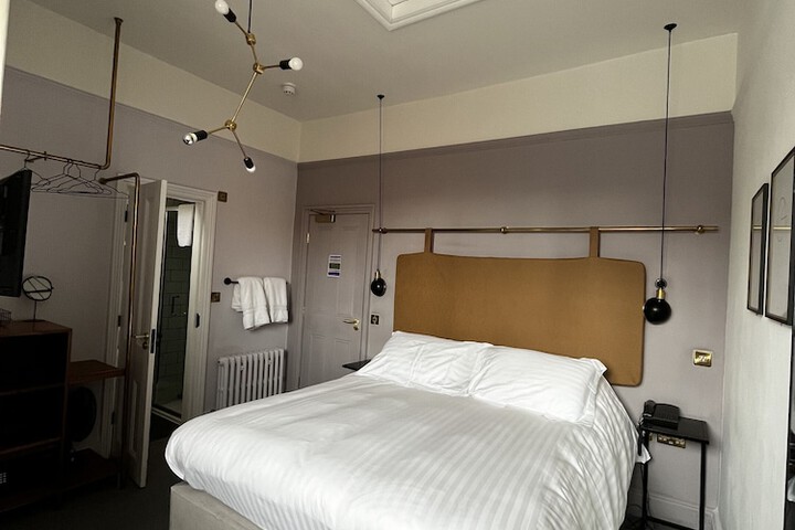 Room 14 of 26