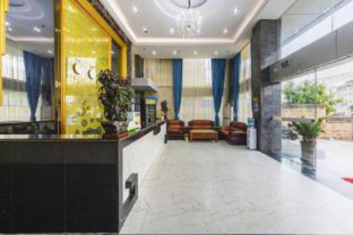 Anyou Business Hotel (Zhanjiang Suixi Quanfeng Central Plaza Branch)