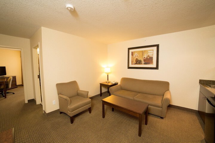 Room 14 of 74