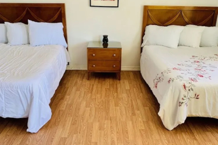 Room 7 of 14