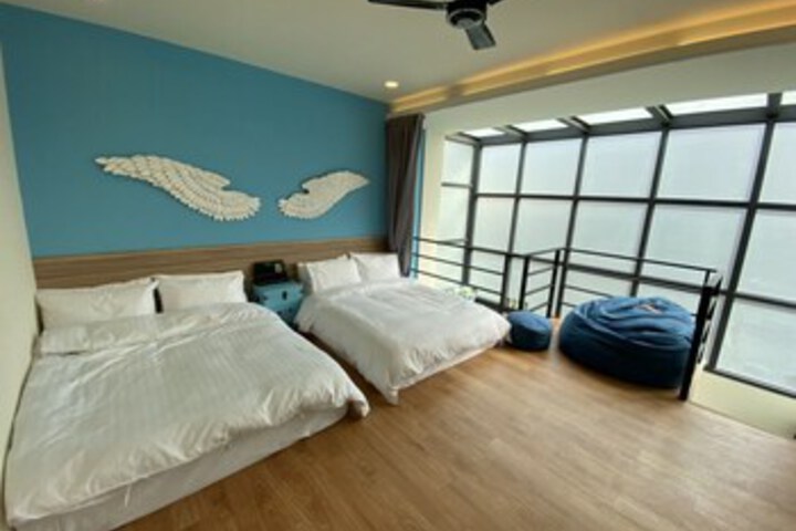 Room 28 of 89