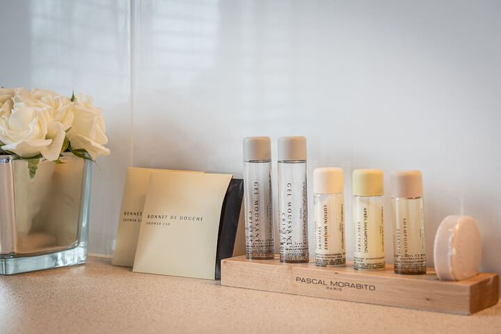 Room amenity