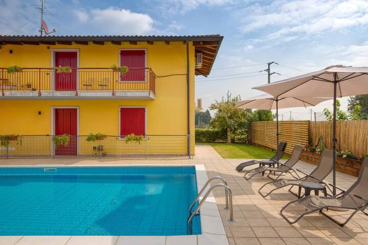 Pools & Facilities