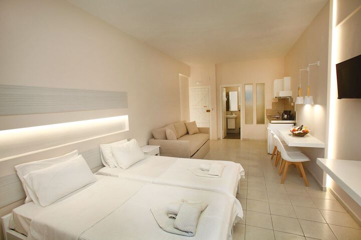 Room 15 of 49
