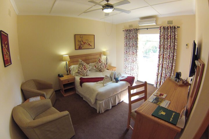 Room 8 of 138