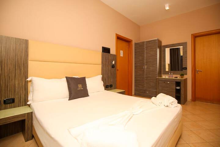 Room 61 of 218