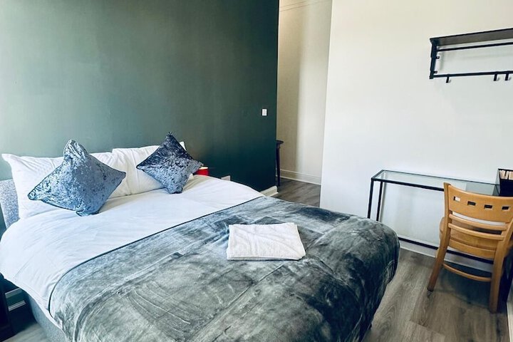Room 3 of 13