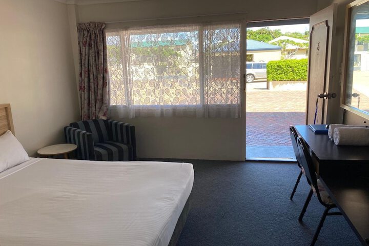 Room 12 of 41