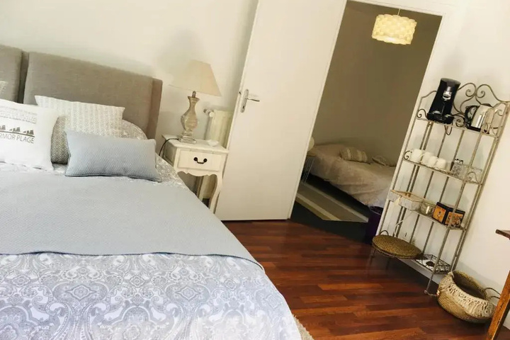 Room 2 of 15