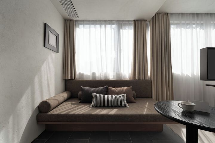 Room 66 of 100