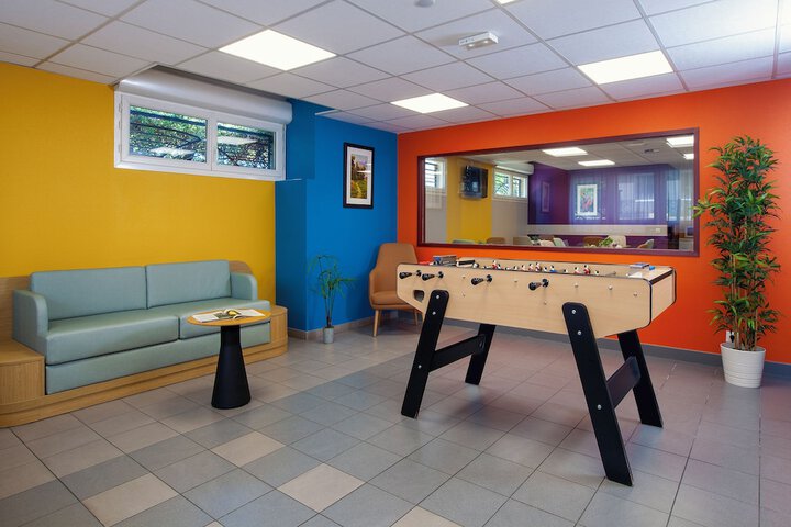 Entrance & Lobby