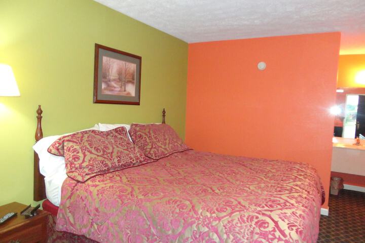 Room 5 of 23
