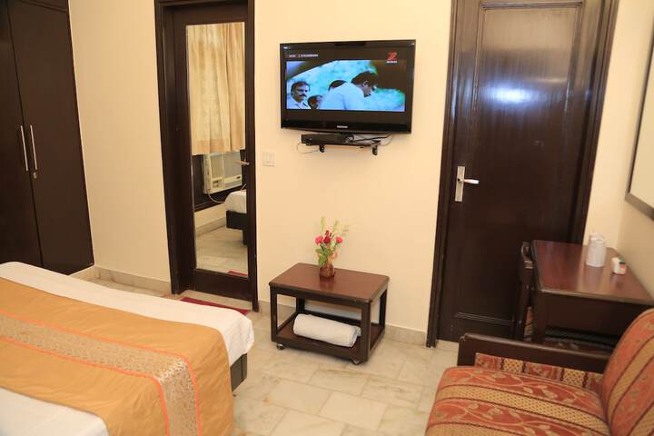 Room 50 of 68