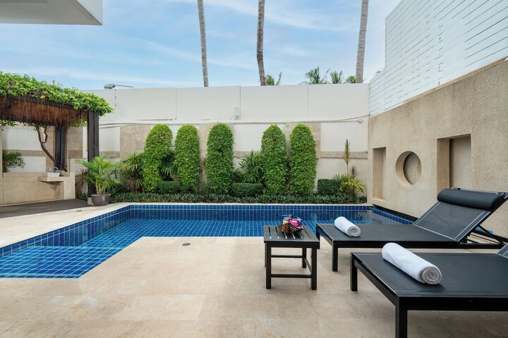 Pool 105 of 188