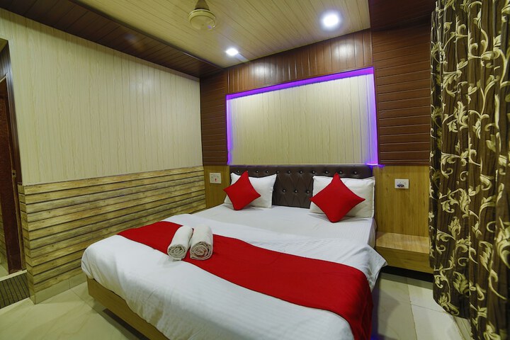 Room 4 of 24